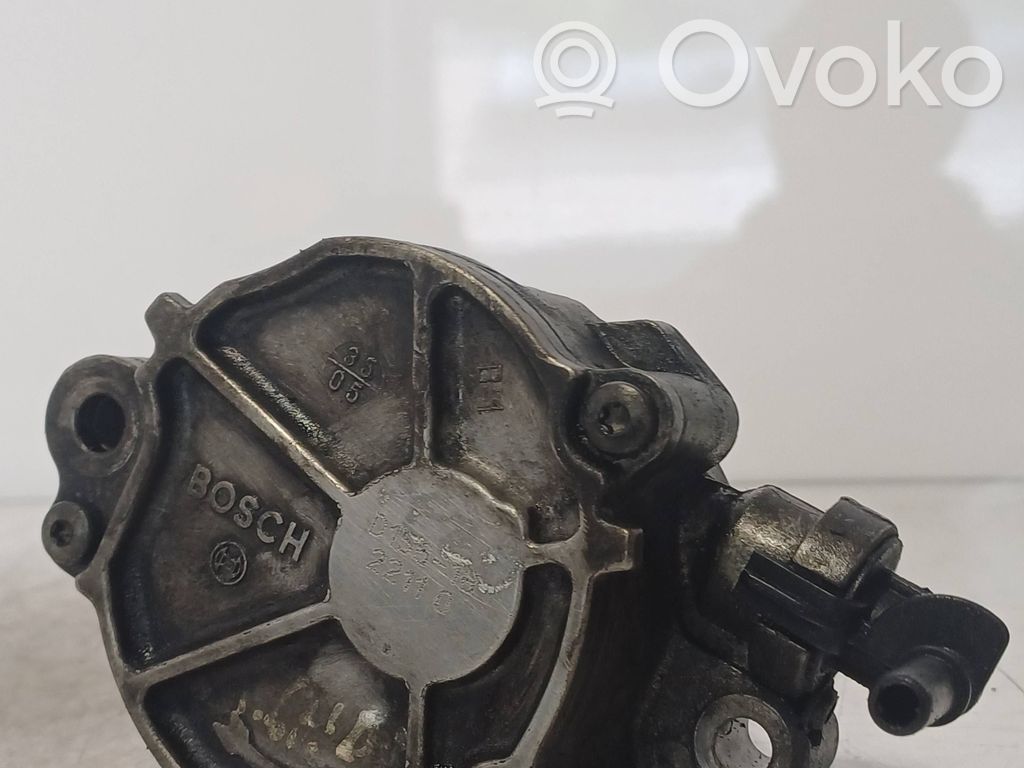 Vacuum pump   D1561B,22110