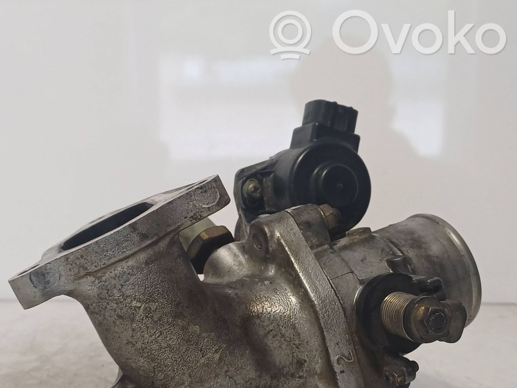 Toyota Avensis T220 Throttle valve 