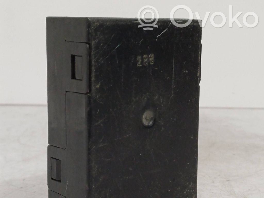 BMW 7 E38 Other relay 