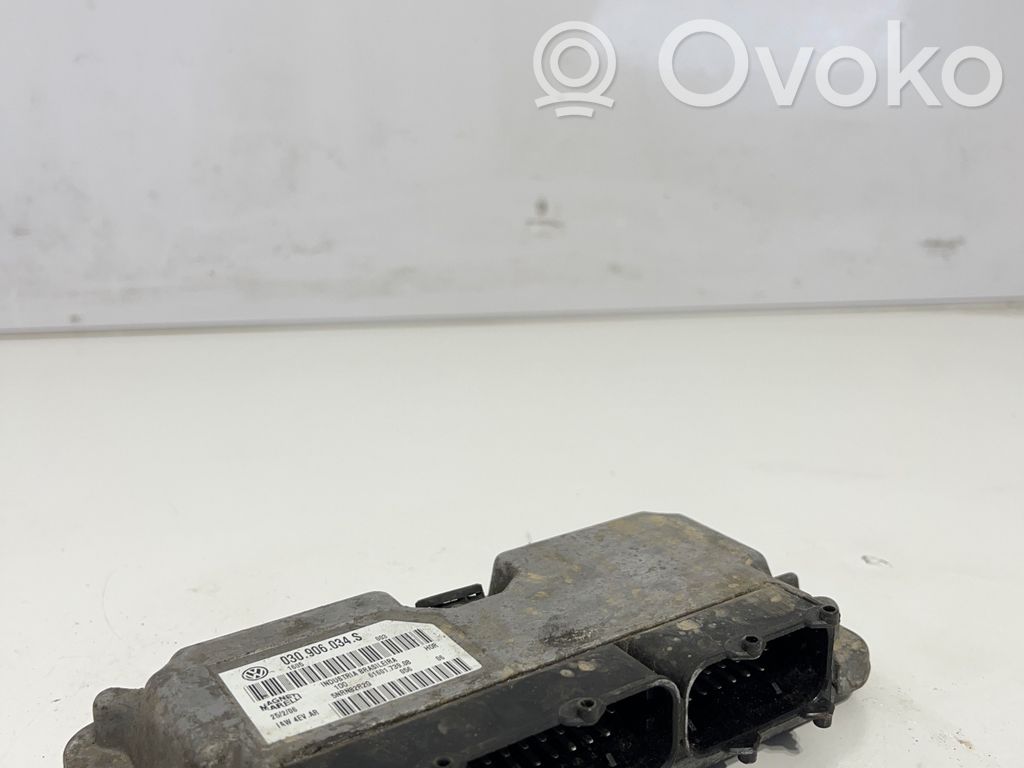 Volkswagen Fox Engine control unit/module 