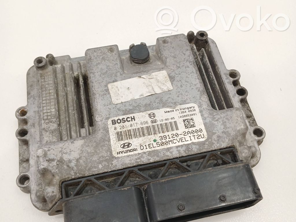 Hyundai ix35 Engine control unit/module 