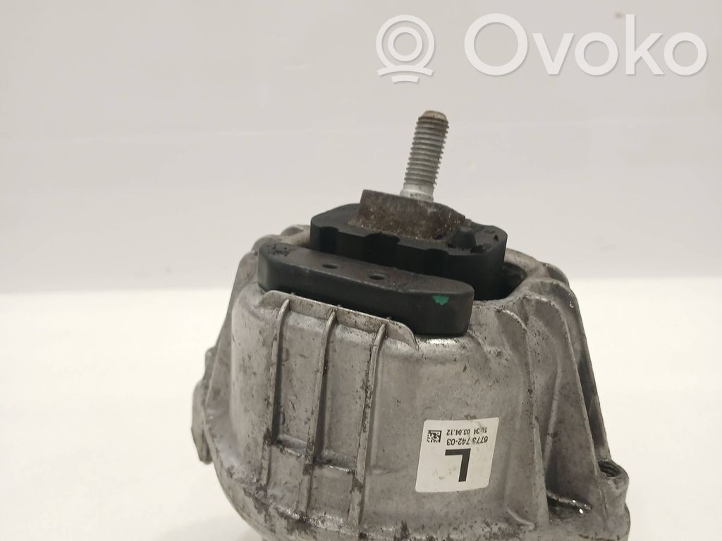 BMW 3 E90 E91 Engine mount bracket 