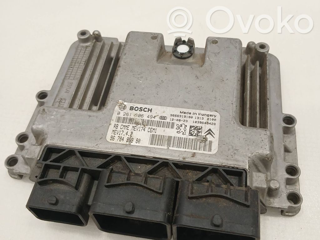 Peugeot 208 I Engine control unit/module 