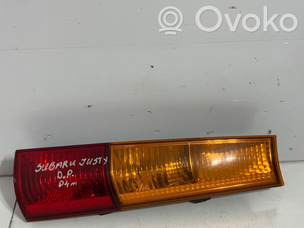 Subaru Justy Luz trasera/de freno 