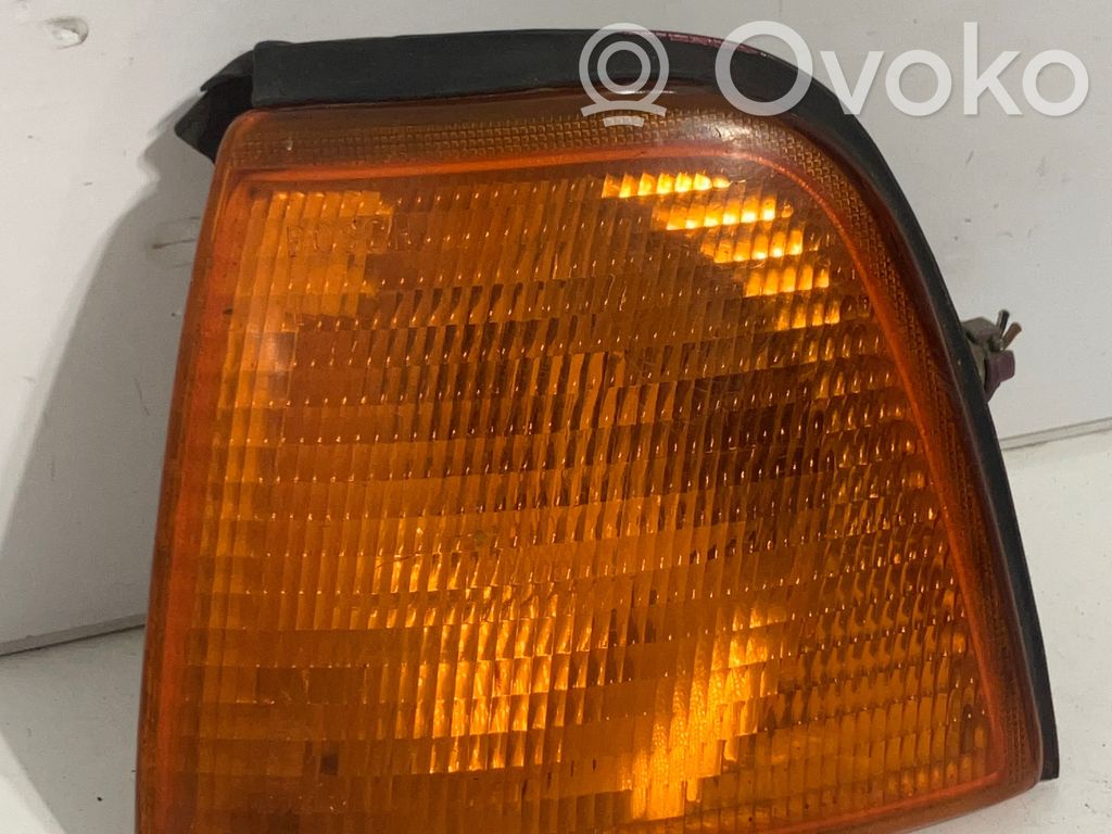 Audi 80 90 S2 B4 Front indicator light 