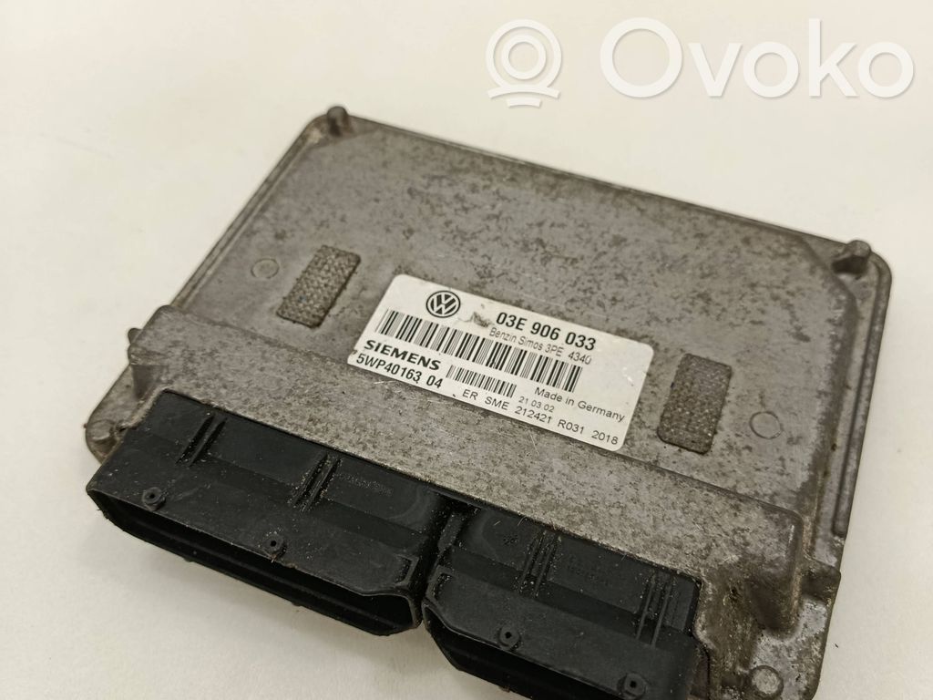 Engine control unit/module   03E906033,3PE4340,5WP401634