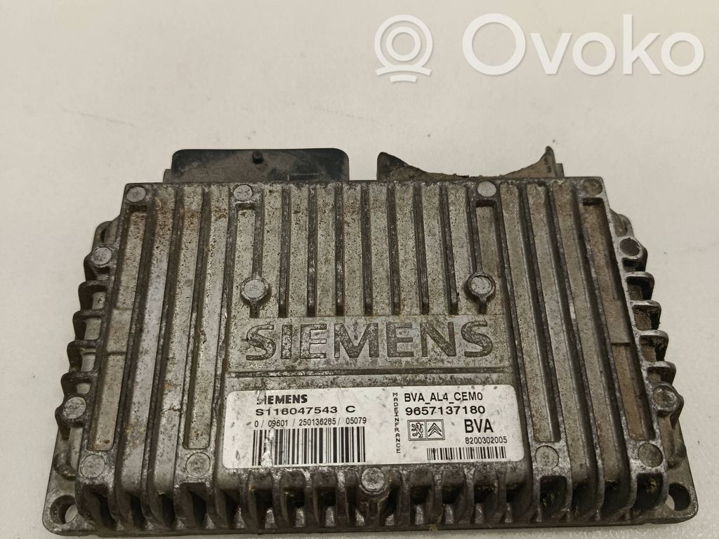 Peugeot 206 Calculateur moteur ECU 