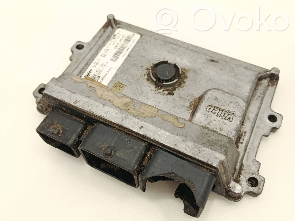 Peugeot 2008 I Engine control unit/module 