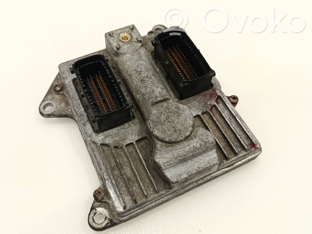 Opel Vectra C Engine control unit/module 