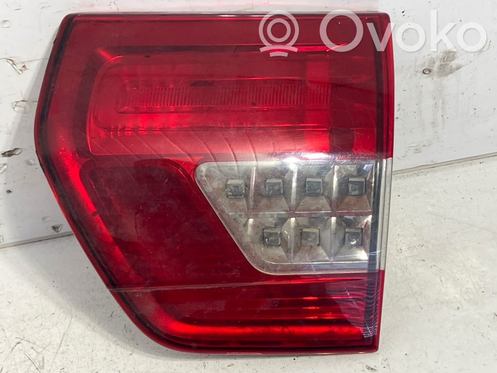 Citroen C5 Galinis žibintas dangtyje 
