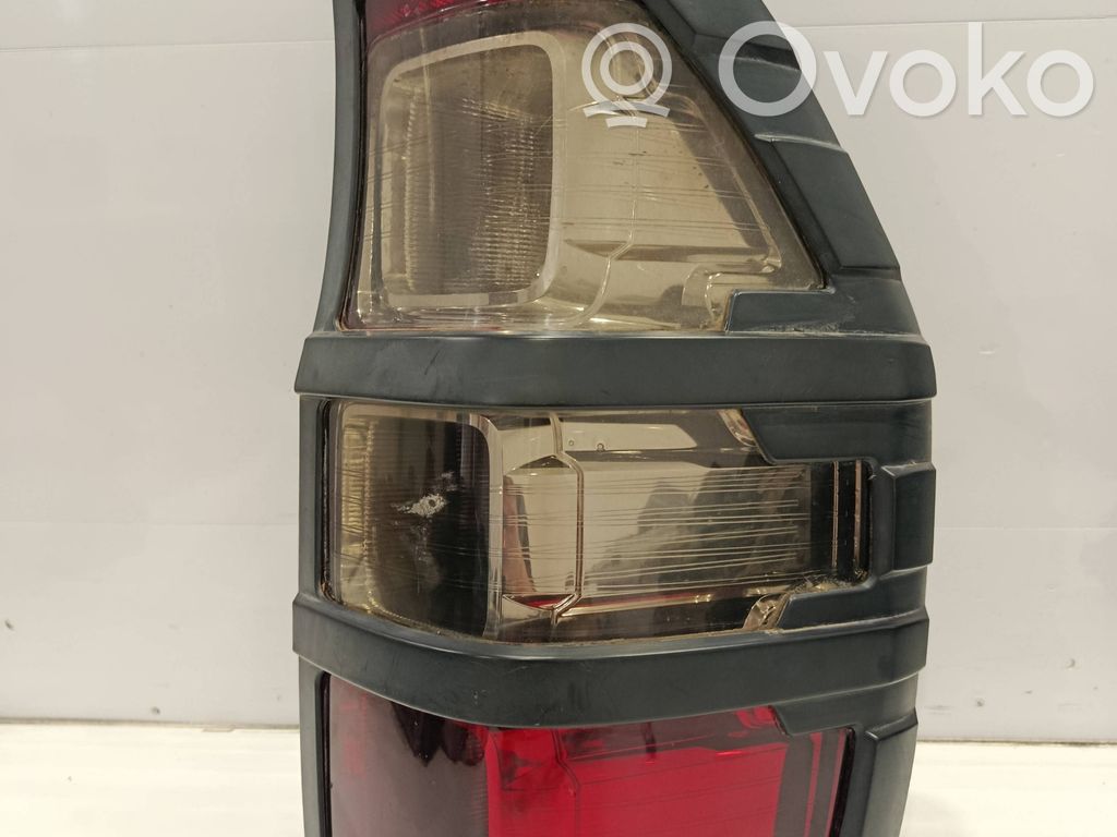Rear/tail lights   B3913405