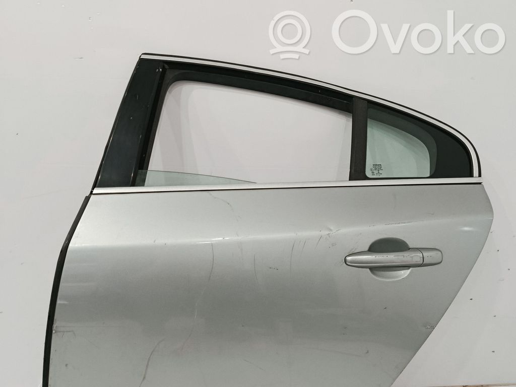 Volvo S60 Galinės durys 