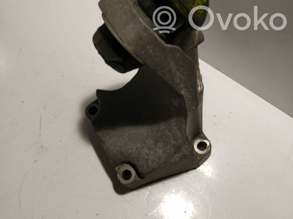 Audi A6 S6 C4 4A Engine mounting bracket 