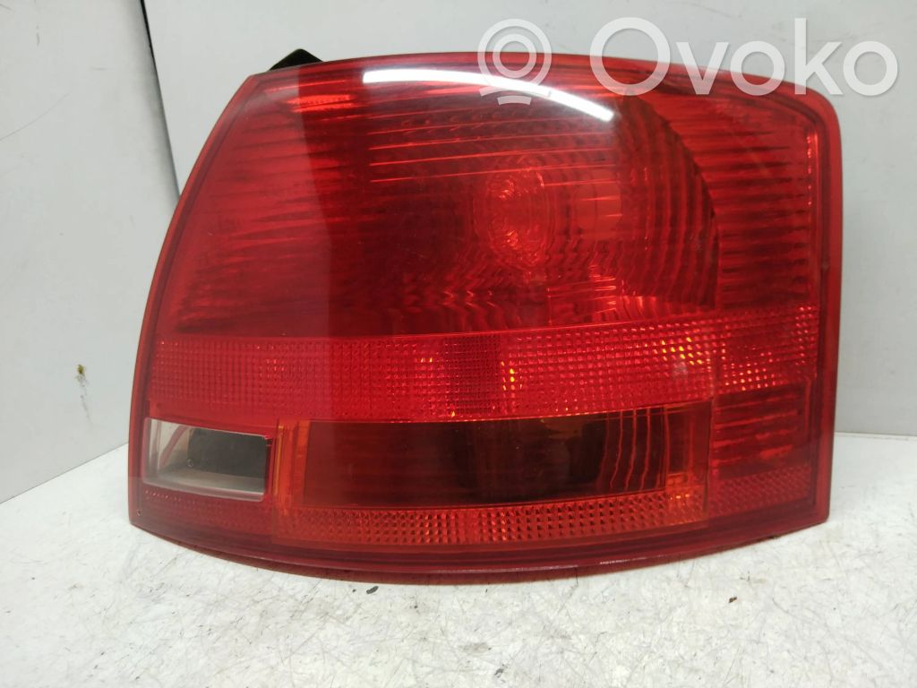 Audi A4 S4 B7 8E 8H Lampa tylna 