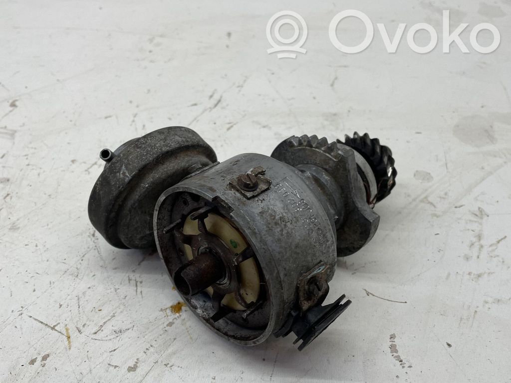 BMW 5 E28 Spark distributor 