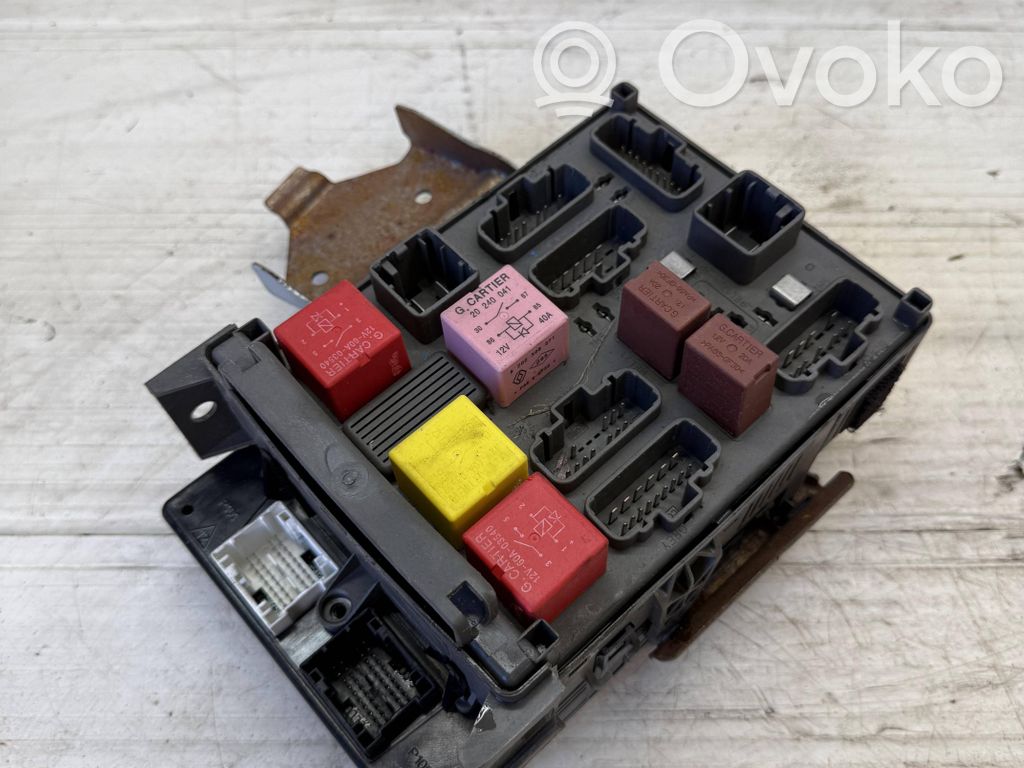 Fuse module   8200316856,8200283815