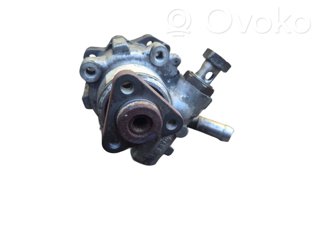 Audi A8 S8 D3 4E Power steering pump 