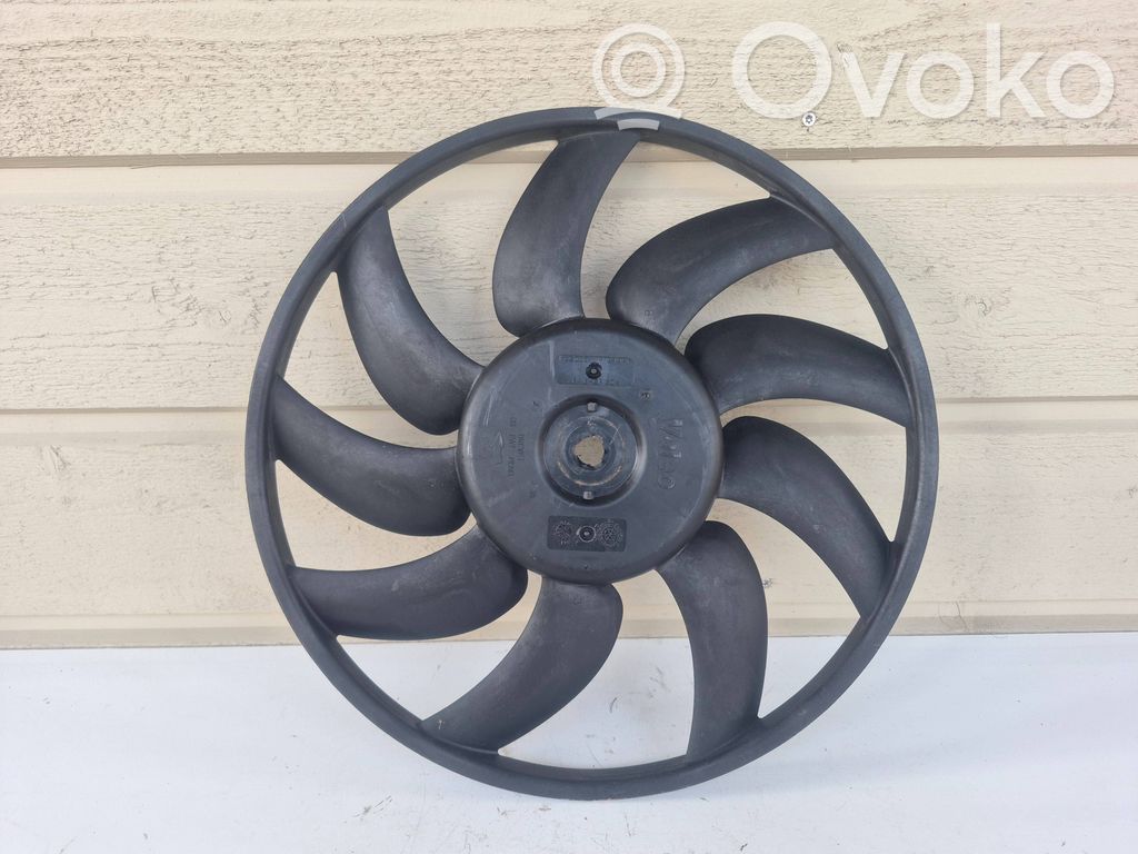 Elektryczny wentylator chłodnicy   M134986,FC2000,PA6GF30