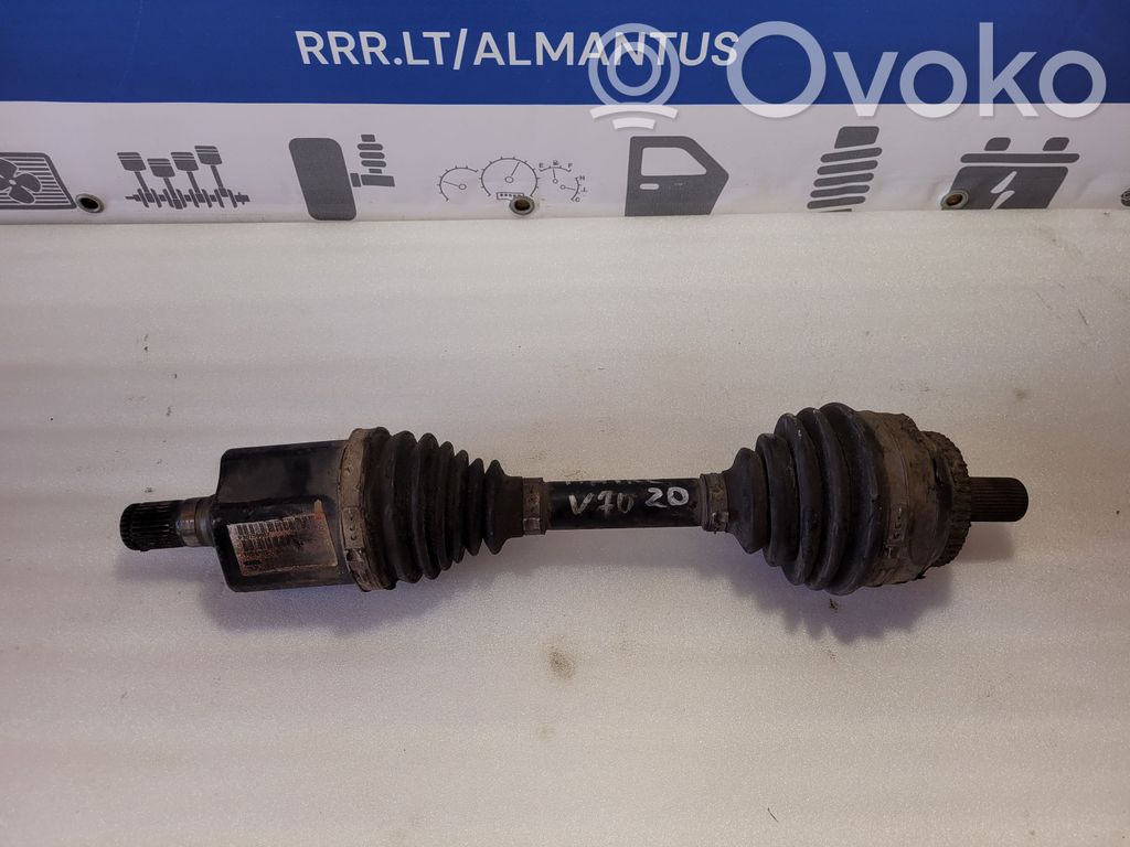 Volvo V70 Priekinis pusašis 