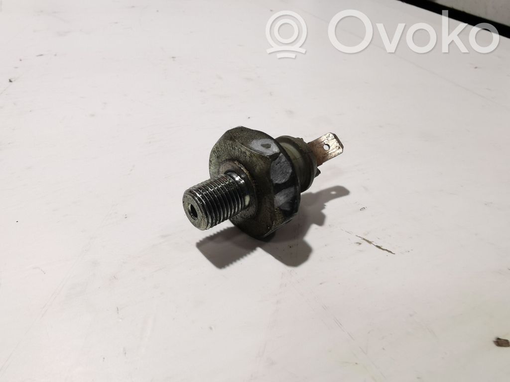 Audi 100 S4 C4 Sensor de presión del aceite 