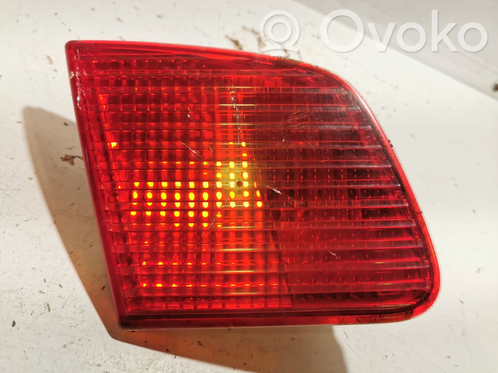 Saab 9-5 Takaluukun takavalot 