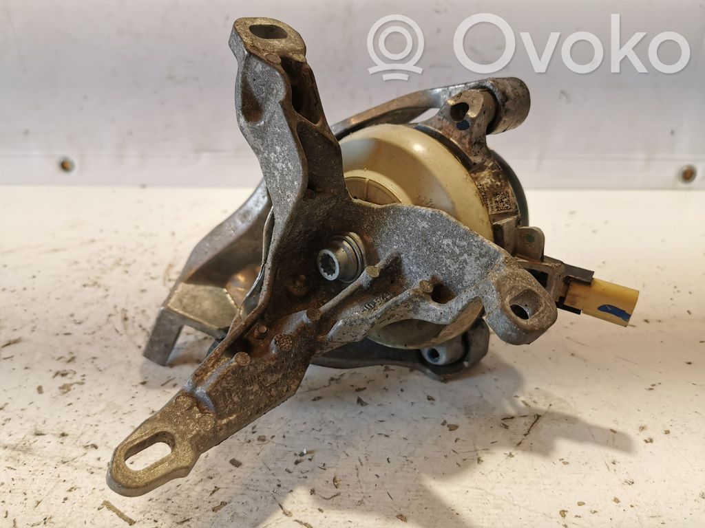 Audi Q7 4M Engine mount bracket 