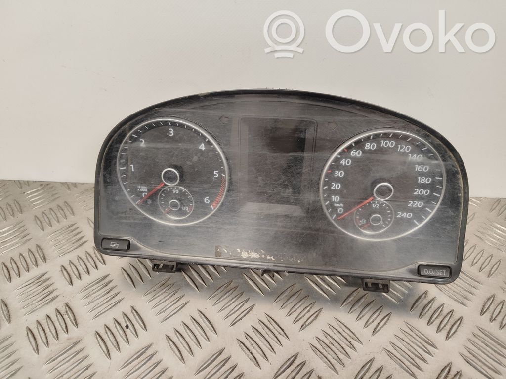 Volkswagen Caddy Speedometer (instrument cluster) 
