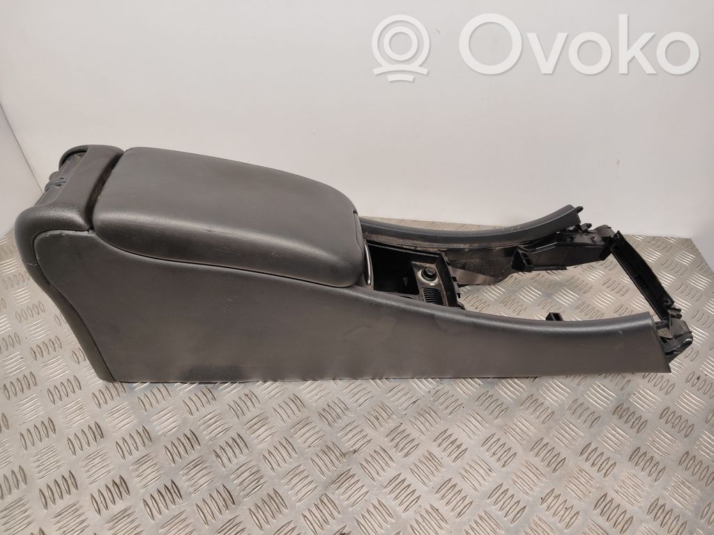 Mercedes-Benz C W203 Reposabrazos 