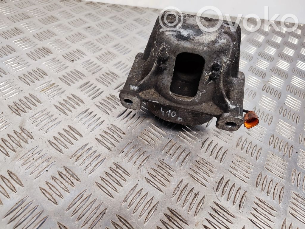 Audi A4 Allroad Engine mount bracket 