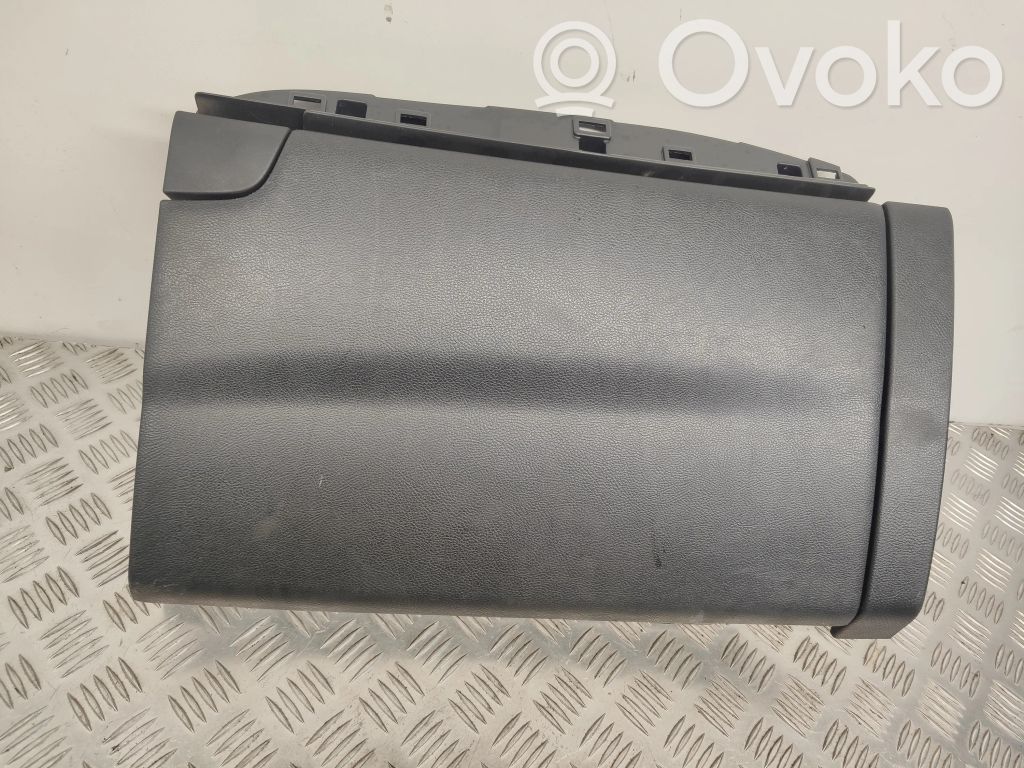 Ford S-MAX Daiktadėžės (bordačioko) komplektas 