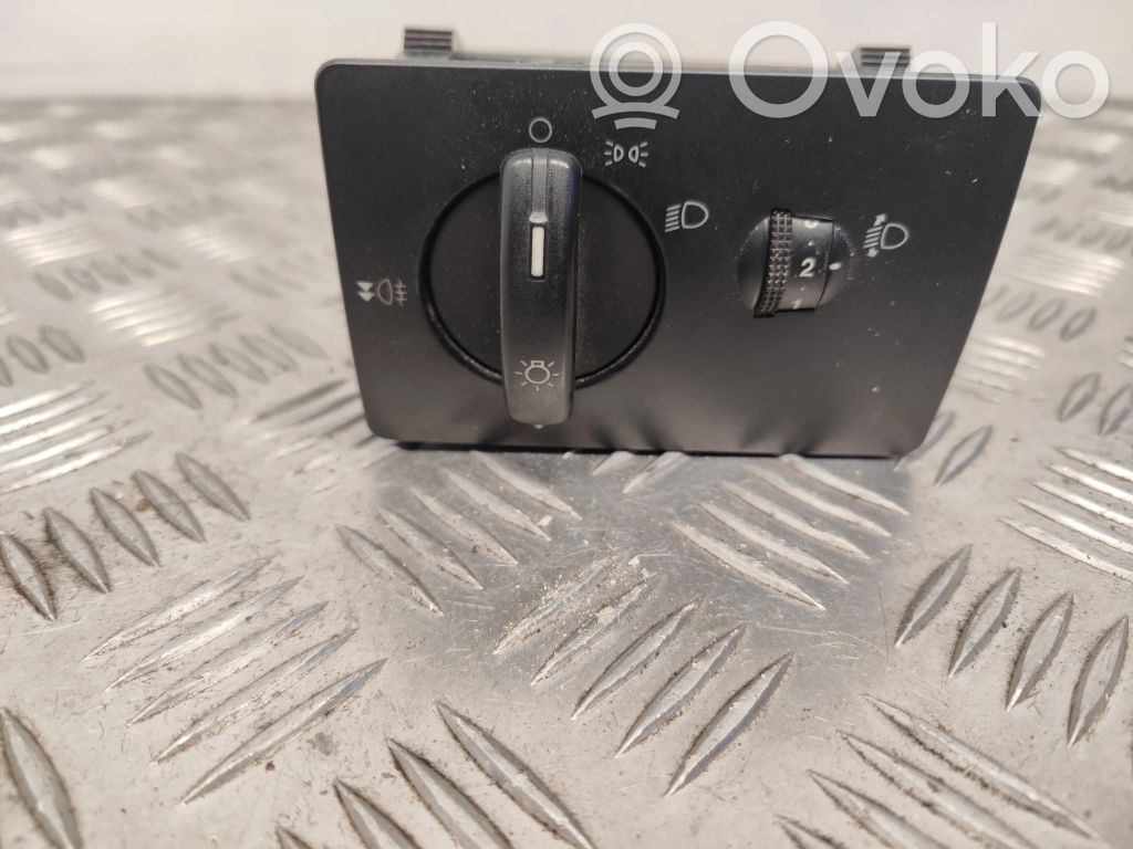 Ford Fusion Light switch 