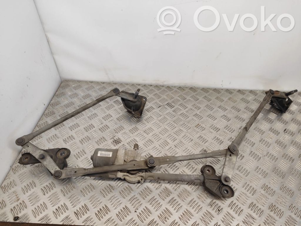 Chrysler Grand Voyager V Front wiper linkage and motor 