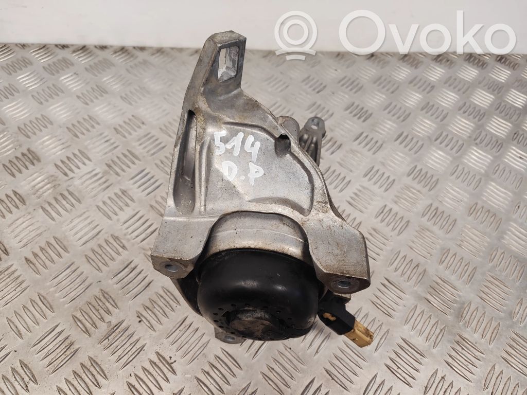 Audi Q7 4M Engine mount bracket 