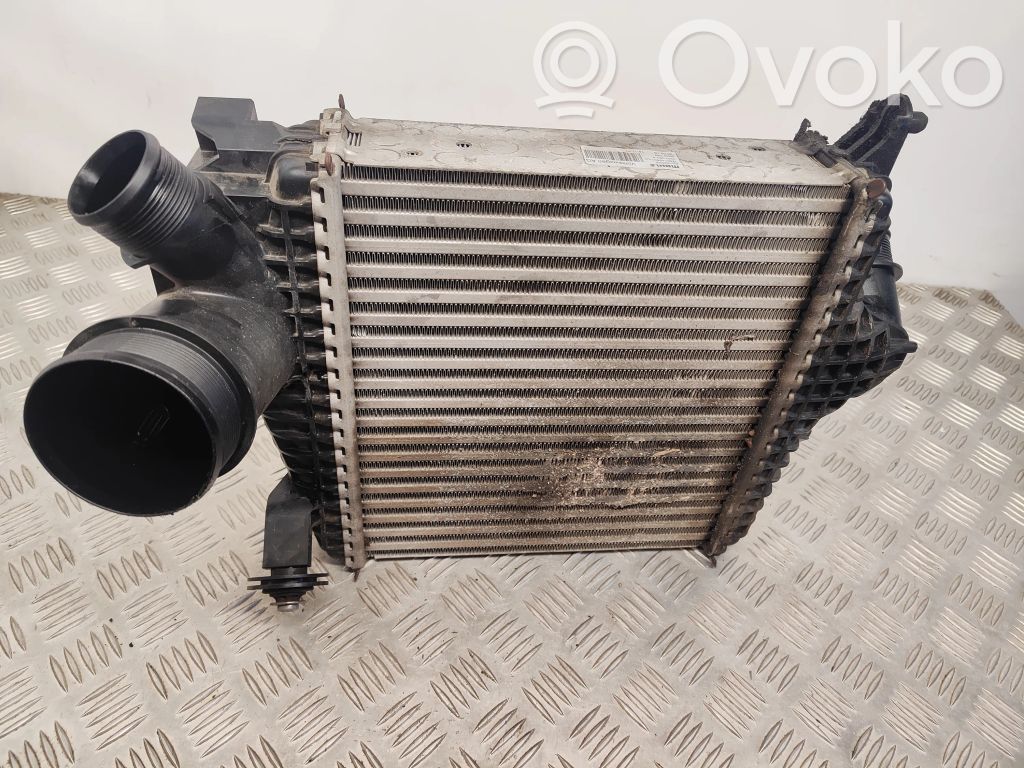 Audi Q7 4M Interkūlerio radiatorius 
