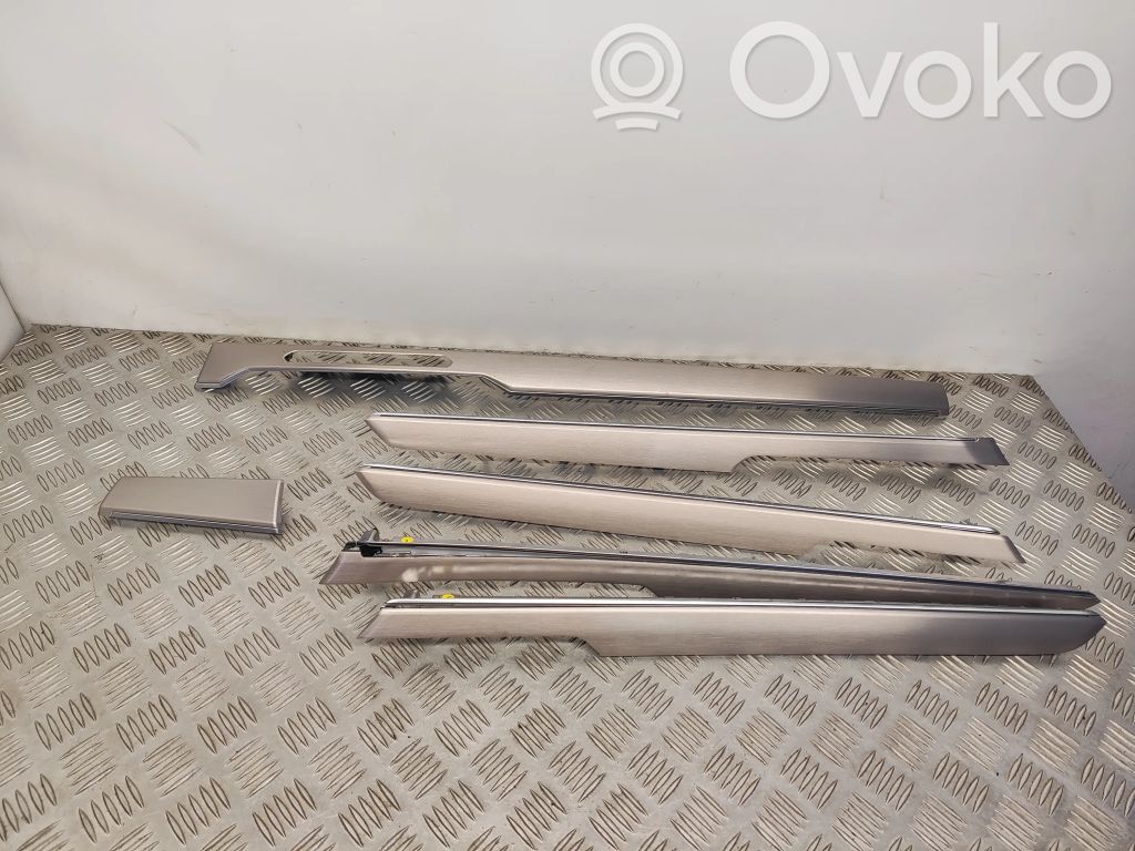 Volkswagen PASSAT B8 Ramka deski rozdzielczej 