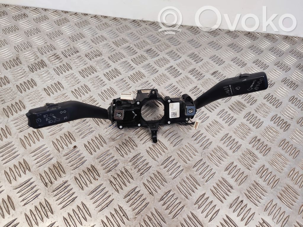 Volkswagen Caddy Commodo, commande essuie-glace/phare 