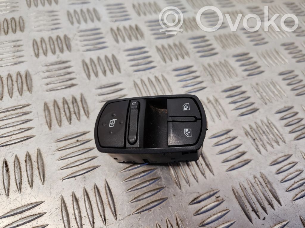 Opel Astra H Electric window control switch 