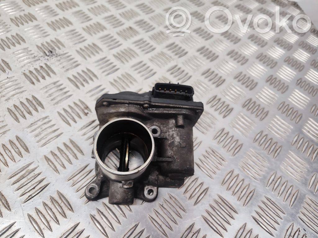 Toyota Verso-S Droselinė sklendė 