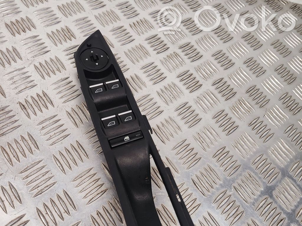 Ford Focus Electric window control switch 