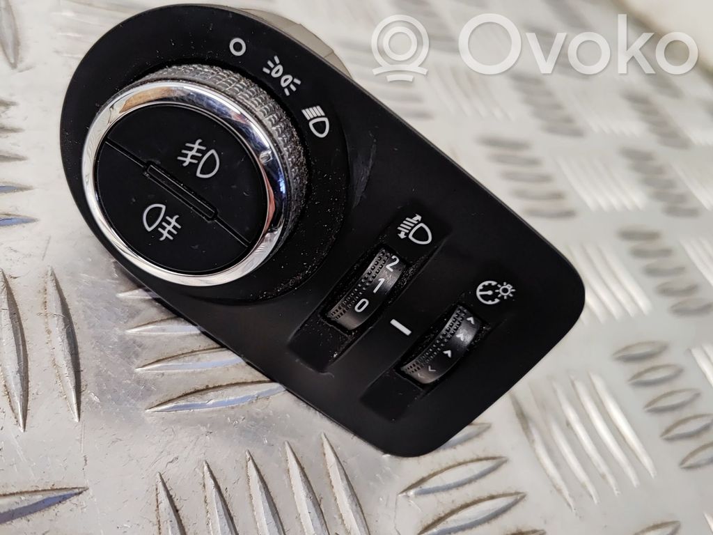 Opel Meriva B Light switch 