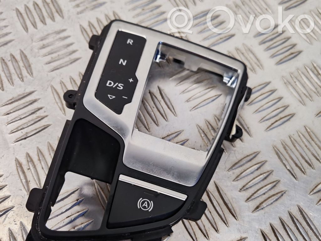 Audi Q7 4M Gear shift selector indicator 