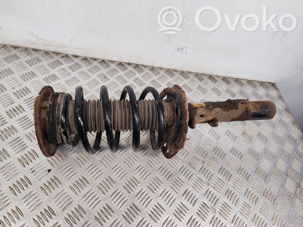 Volvo V70 Amortyzator osi przedniej ze sprężyną 