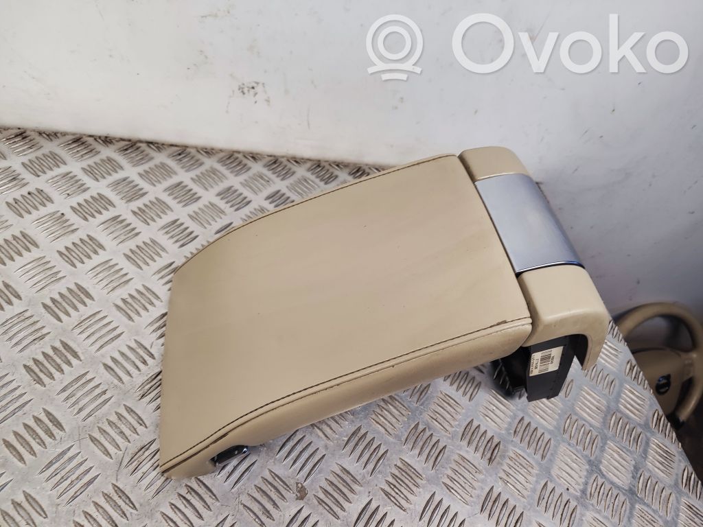Volvo S80 Armrest 