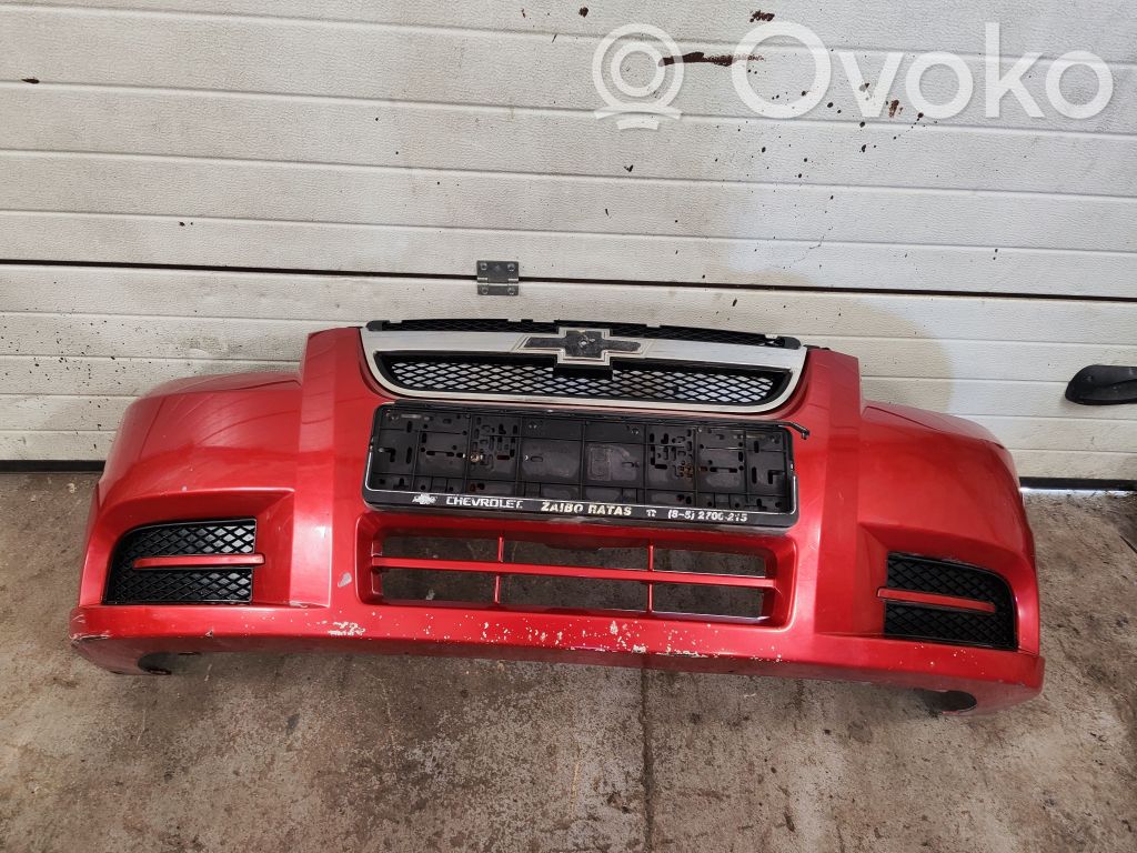 Chevrolet Aveo Parachoques delantero 