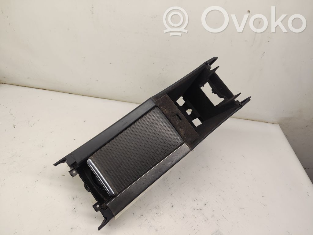 Volvo V60 Center console 