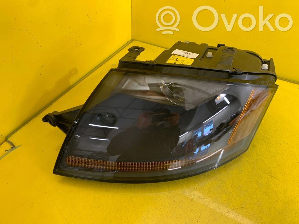 Audi TT Mk1 Headlight/headlamp 
