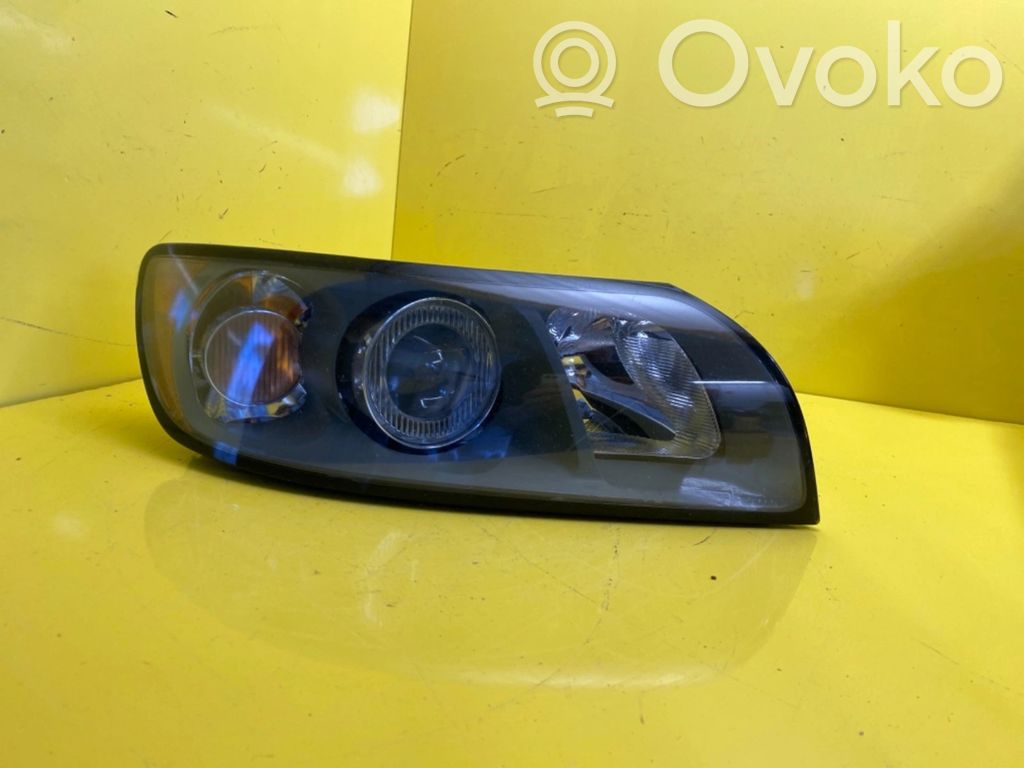 Volvo V50 Lampa przednia 