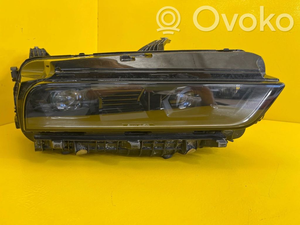 BMW 7 G70 Lampa przednia 