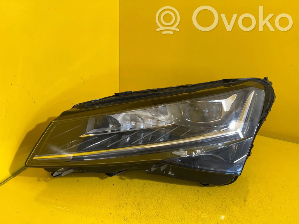 Skoda Superb B8 (3V) Faro delantero/faro principal 