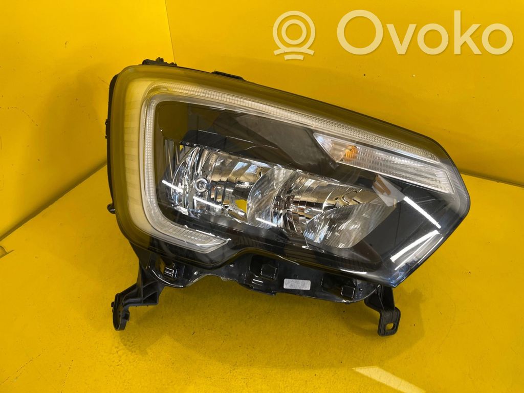 Renault Master III Faro/fanale 